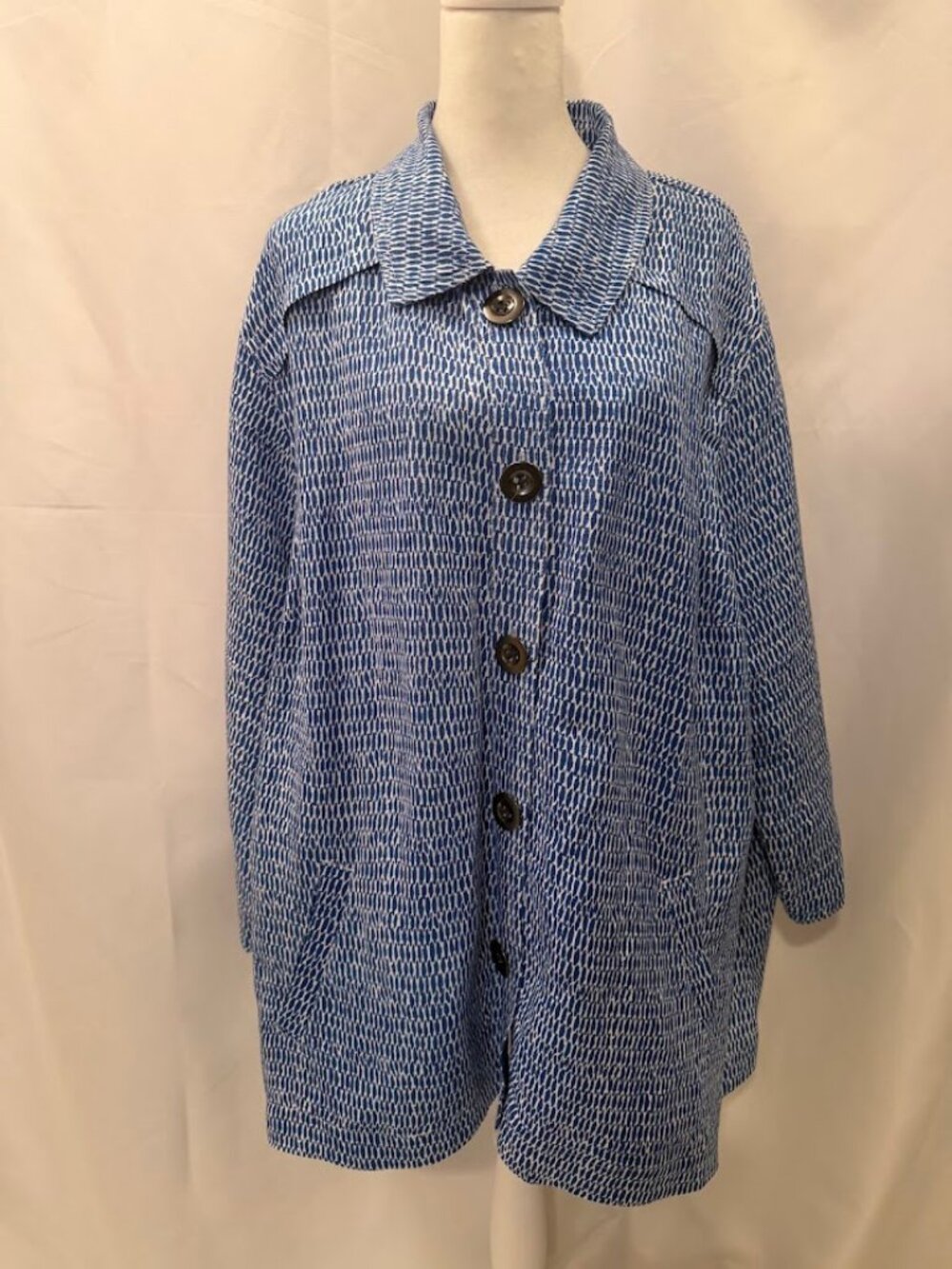 NWOT CJ BANKS Lightweight Blue & White with Pockets - 3X